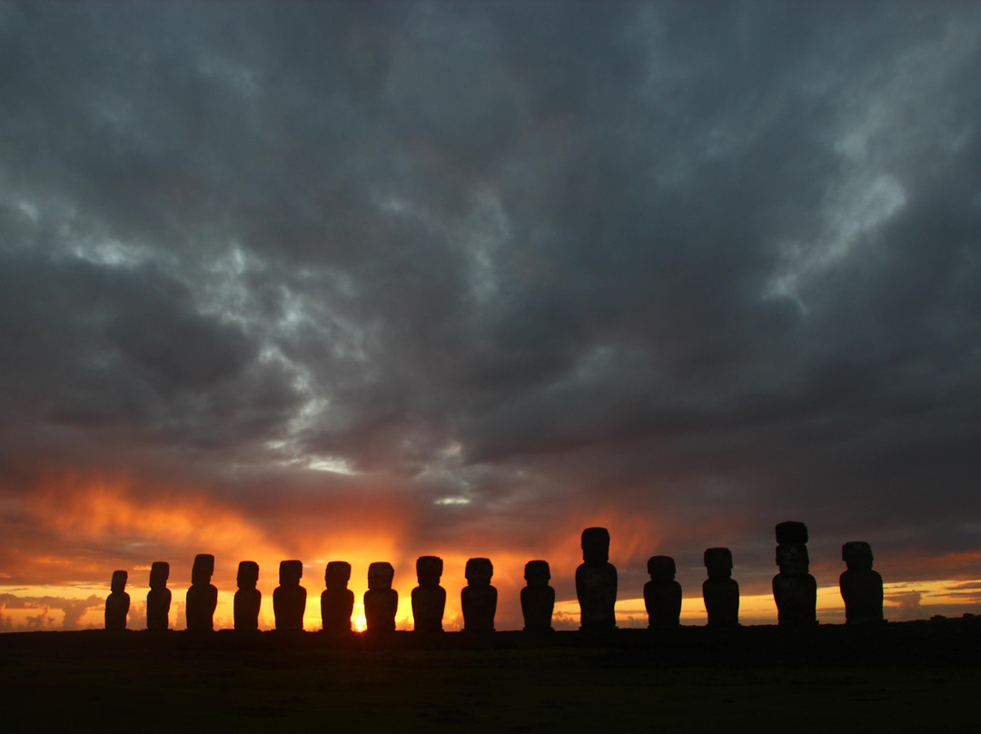 阿胡通伽利基-复活节岛必去景点