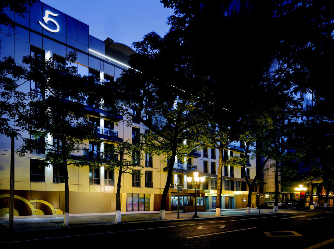 广州岭南五号酒店主图