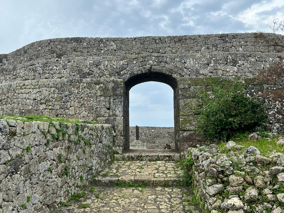 Nakagusuku Castle Ruins景点图片