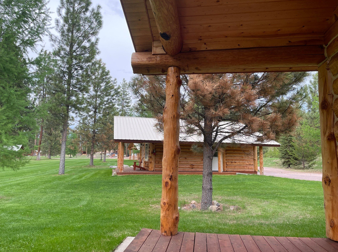 Double Arrow Resort主图