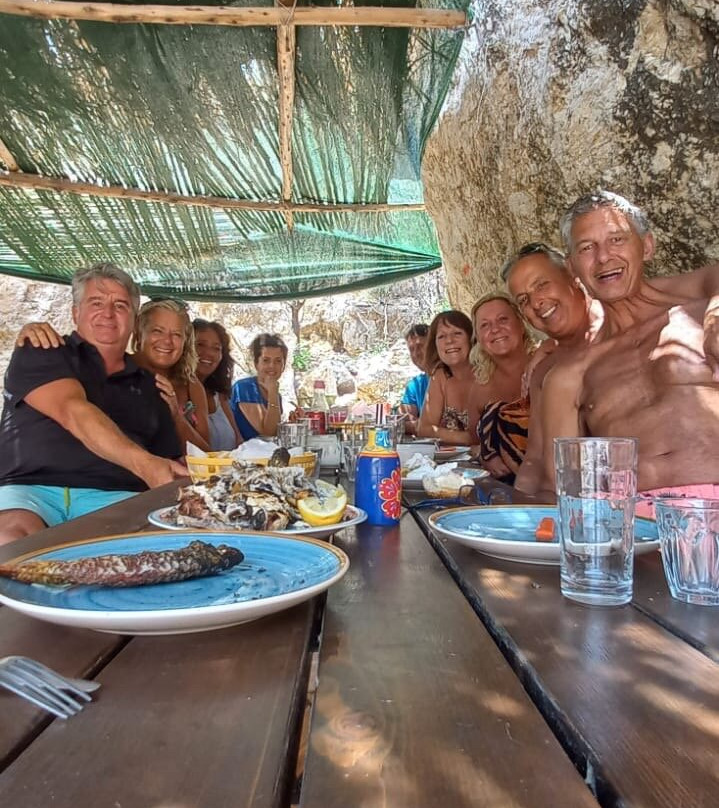 FishingTrips Vangelis Despina samos-Ormos Marathokampou必去景点