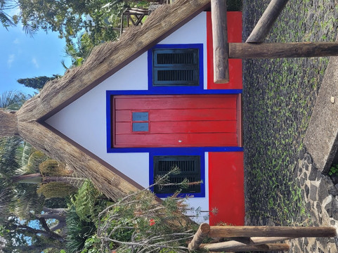 Your Taxi Madeira-沙尔必去景点