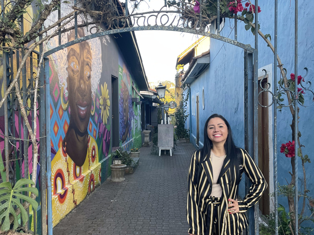 Viela das Lavadeiras-恩布必去景点