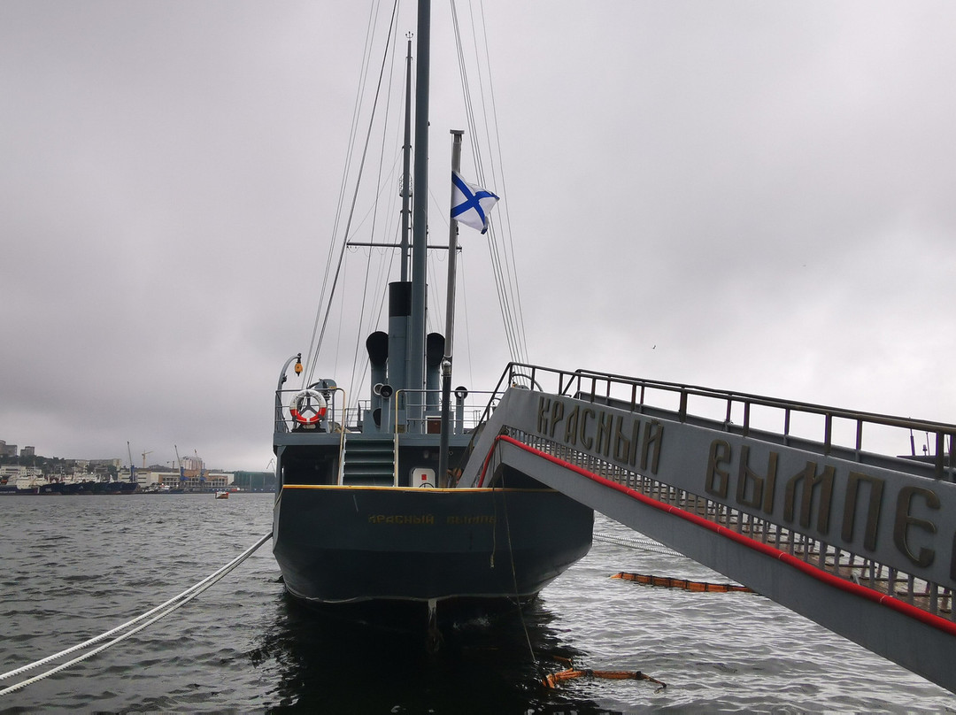 Memorial ship Krasny vympel-海参崴必去景点