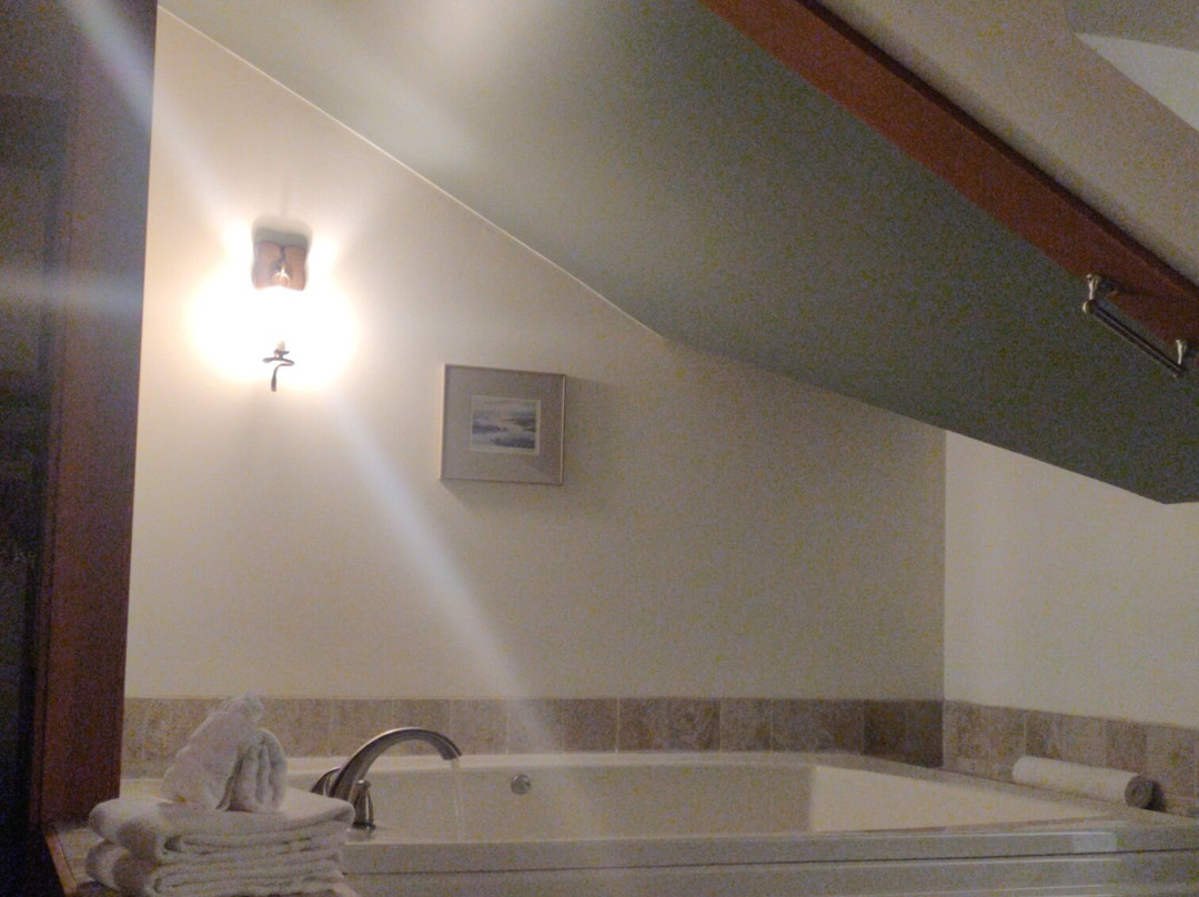 The Heron Inn & Day Spa主图