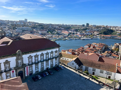 Casta Tours-波尔图必去景点