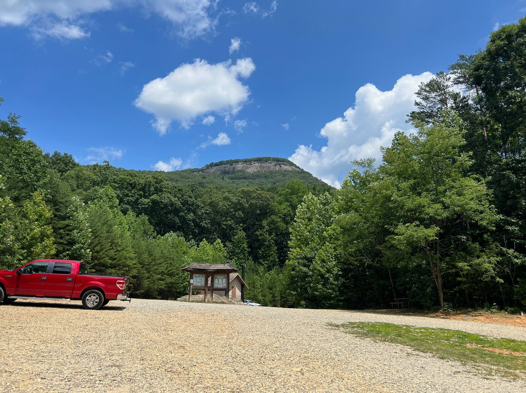 Yonah Mountain Hiking Trail景点图片