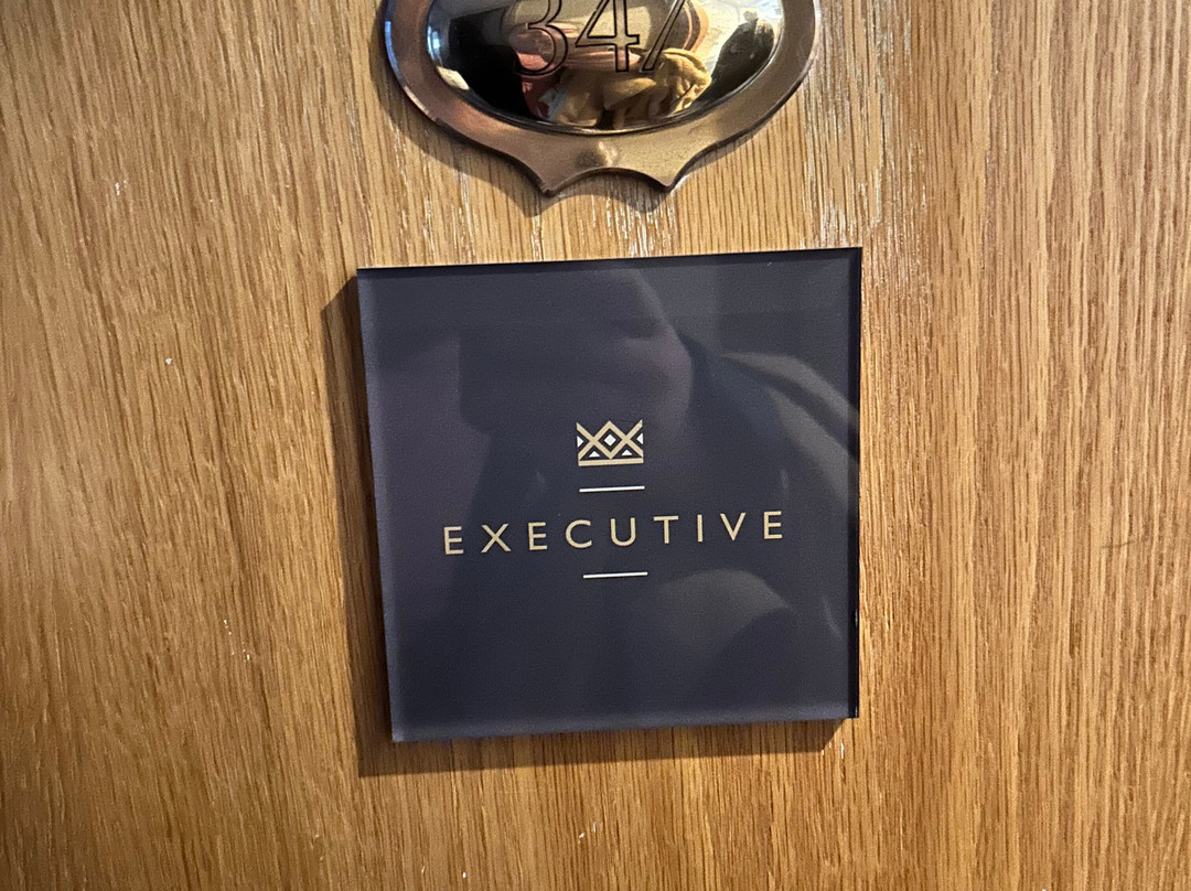 大港德维尔酒店主图