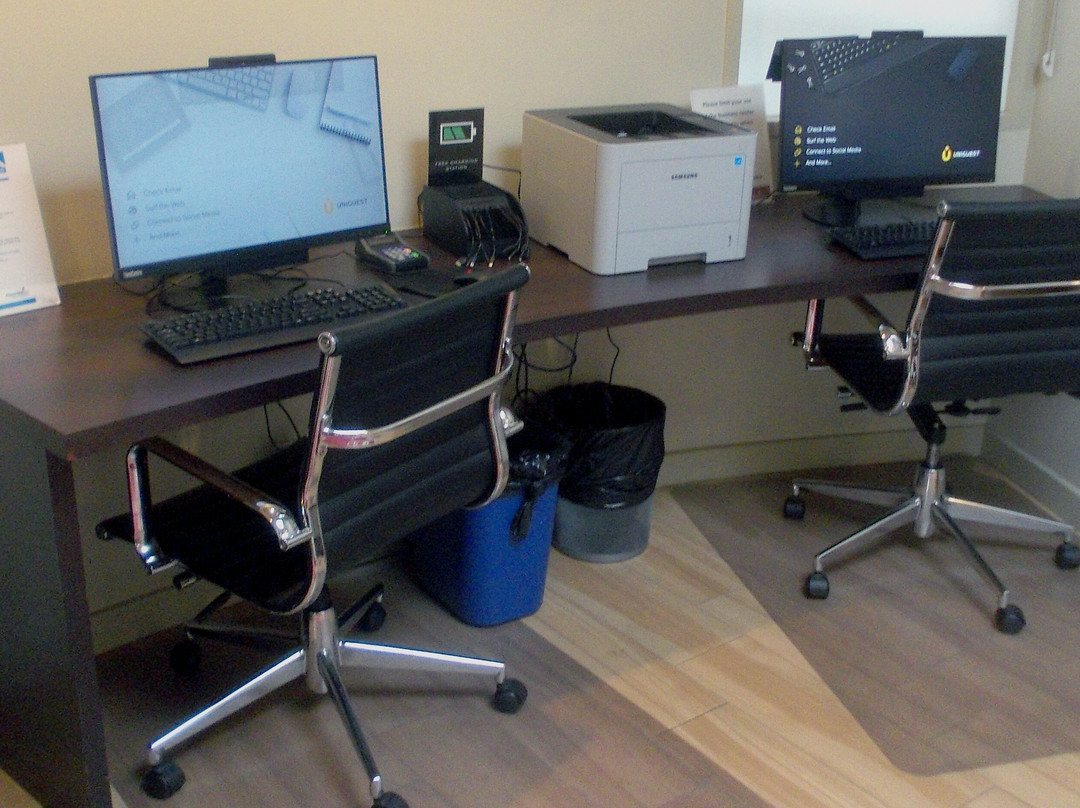 圣塔芭芭拉华美达酒店主图