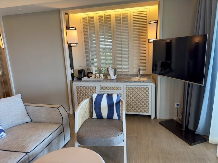 利亚纳温泉度假酒店主图