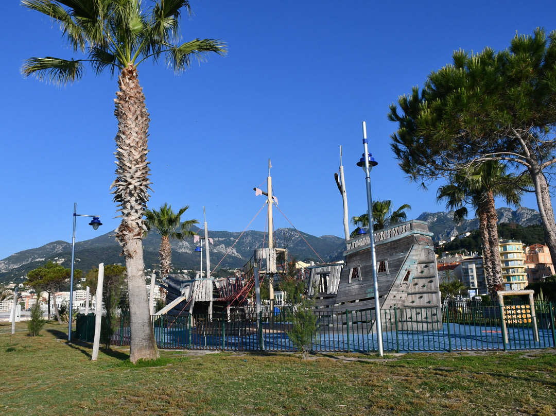 Esplanade Francis Palmero-芒通必去景点