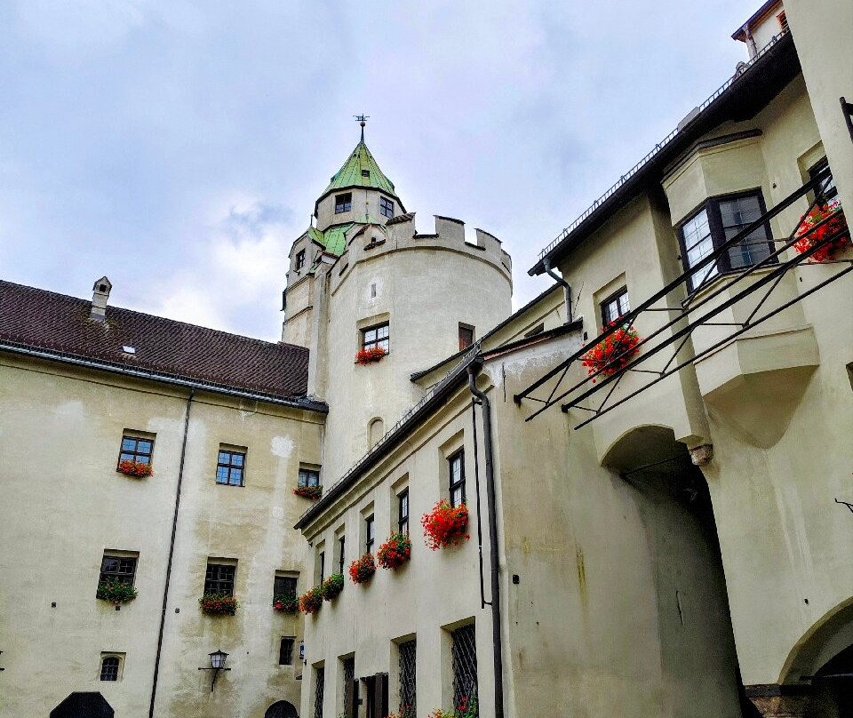 Muenze Hall-哈尔堤侯必去景点