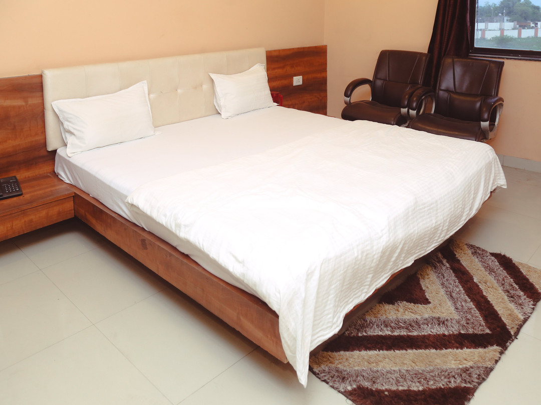 Hotel Kesar Residency