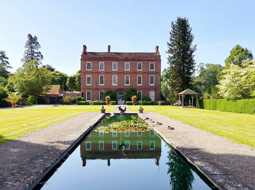 Burford House Garden Centre景点图片
