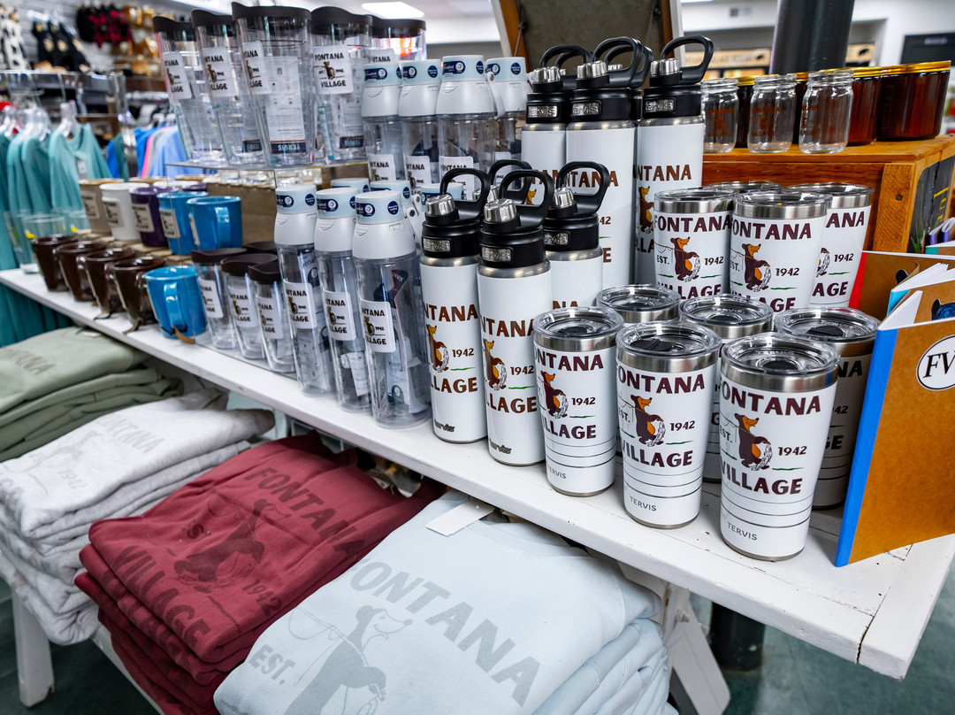 Fontana Village General Store-Fontana Dam必去景点