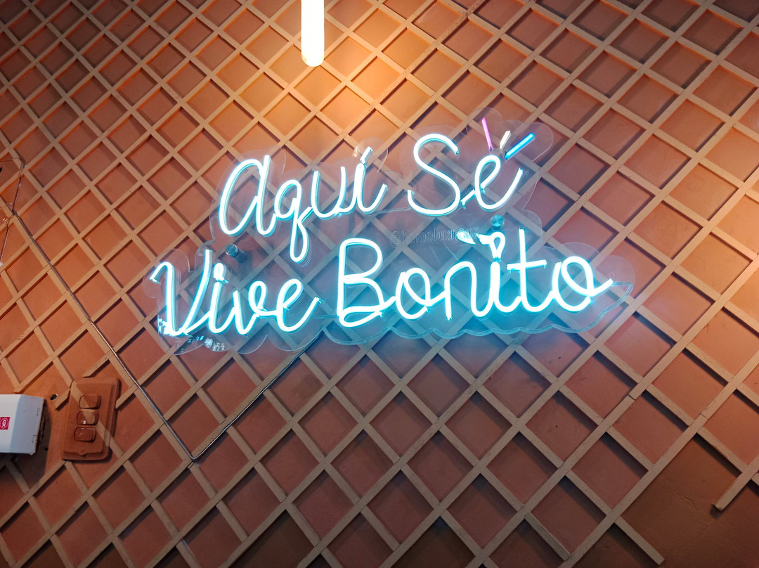 Ocean Ice Cream And Coffee Shop