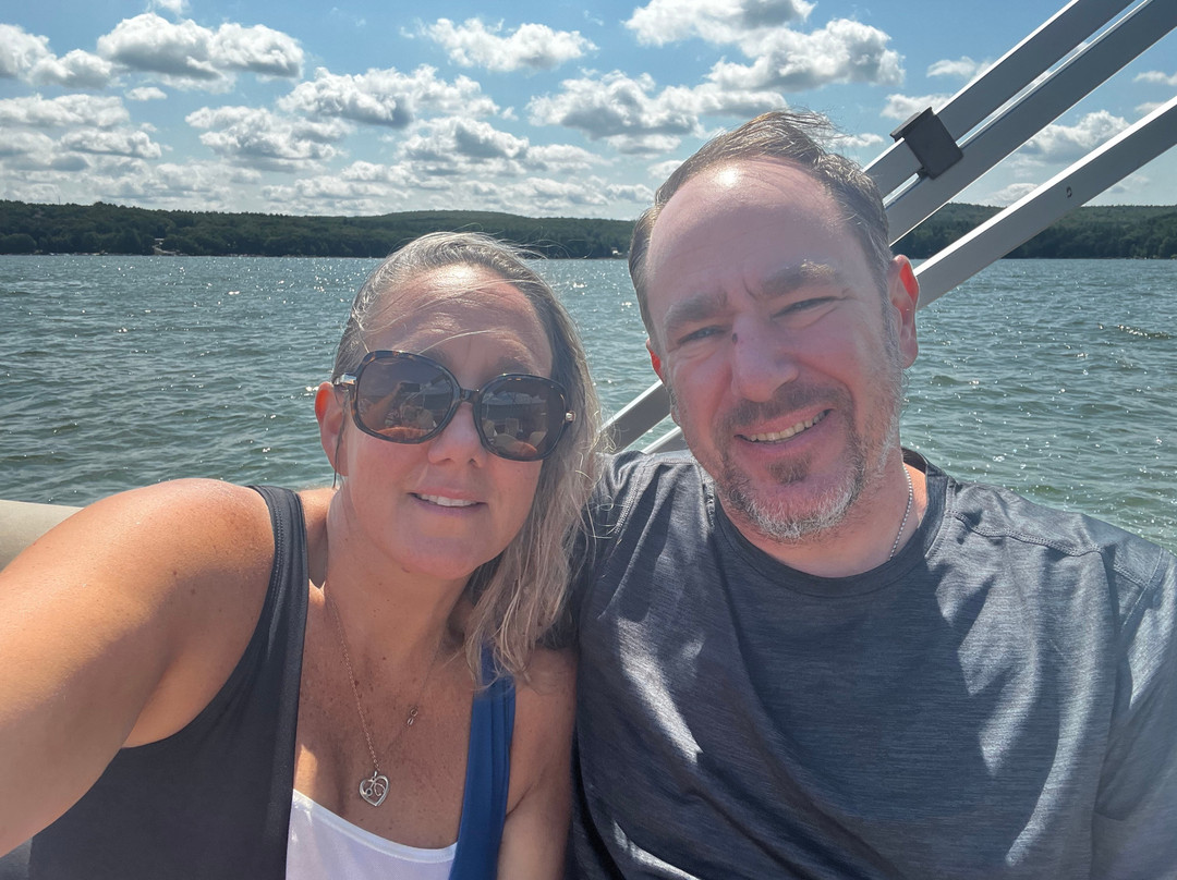 Wallenpaupack Boat Tours & Rentals-霍利必去景点