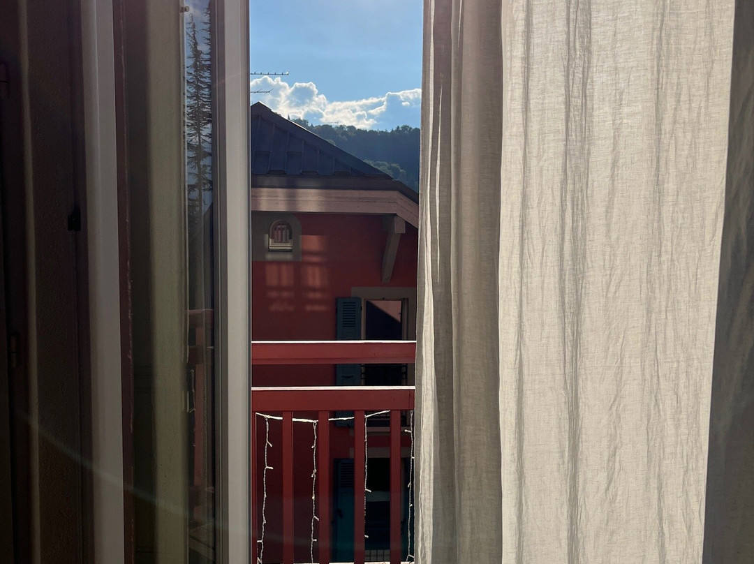 La Feline Blanche主图