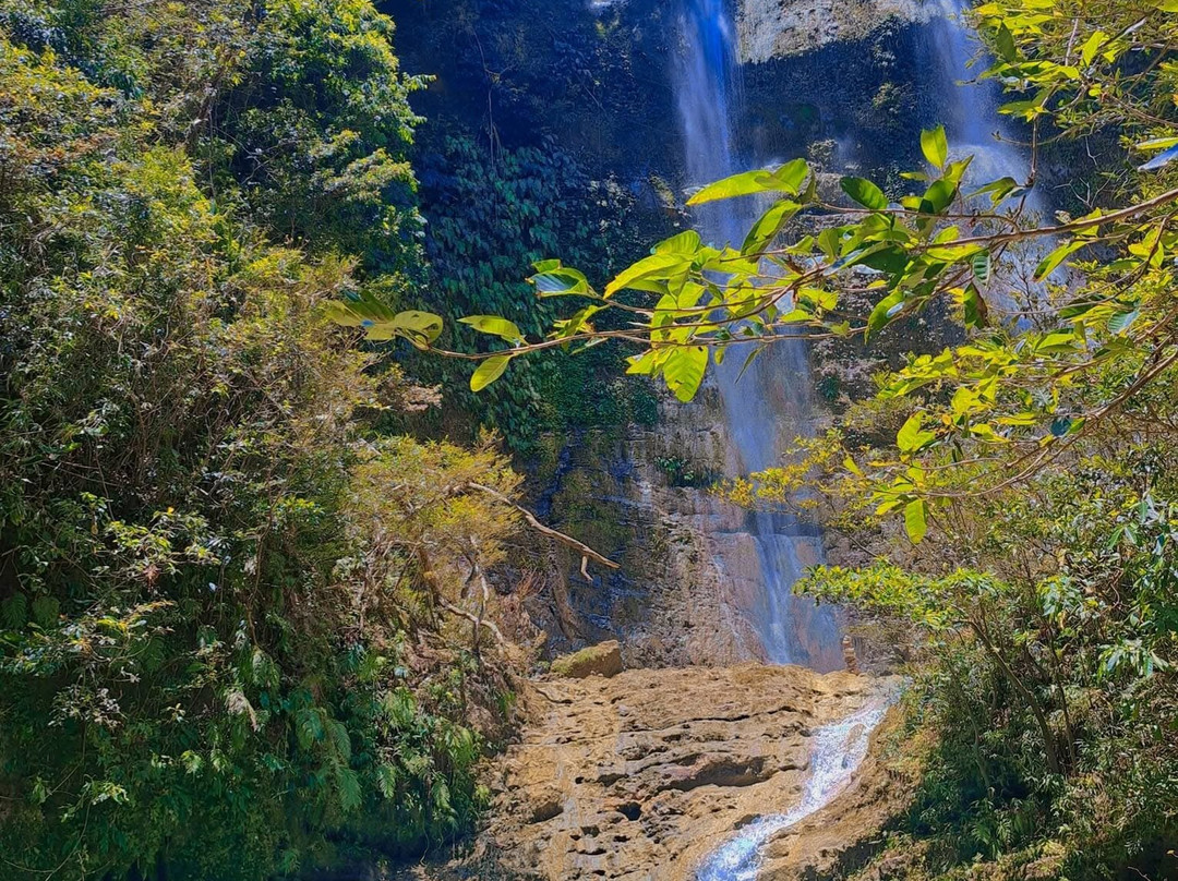 Hinabaan Falls景点图片
