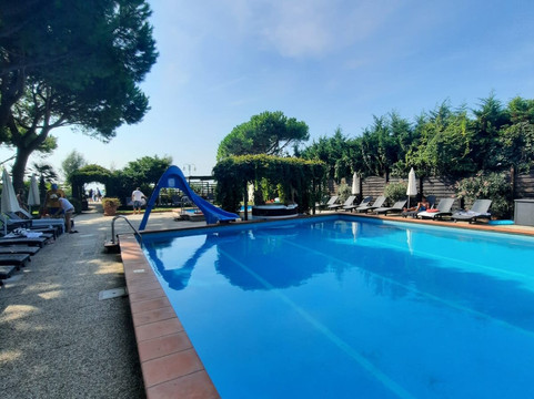 维纳德马尔皮内塔酒店主图