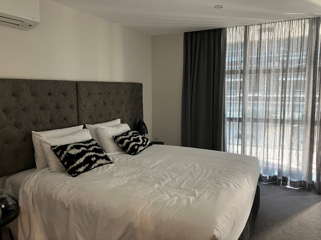 堪培拉大道酒店主图