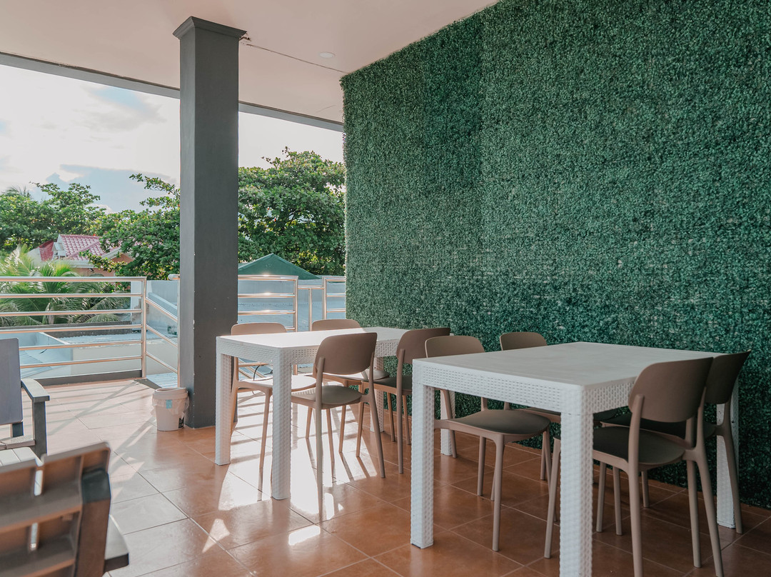 GT海滨旅馆主图