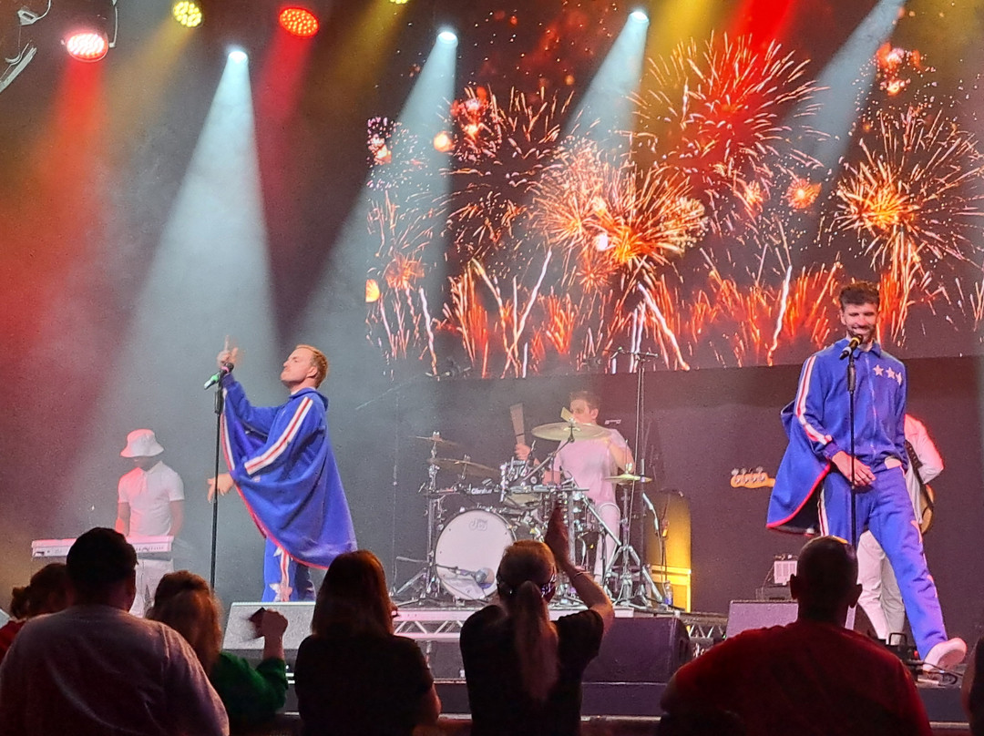 Butlin's Live Music Weekends景点图片