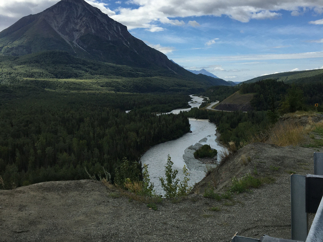 Three Bears Tok Motel主图