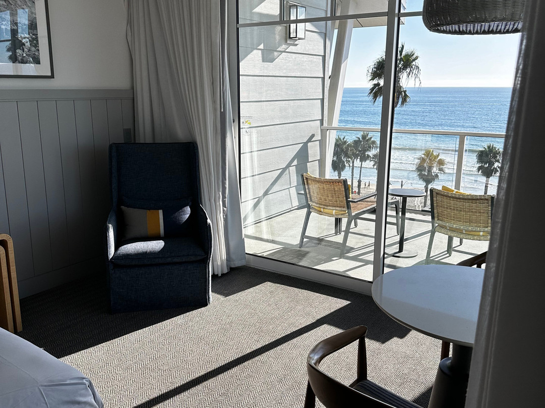 The Seabird Resort主图