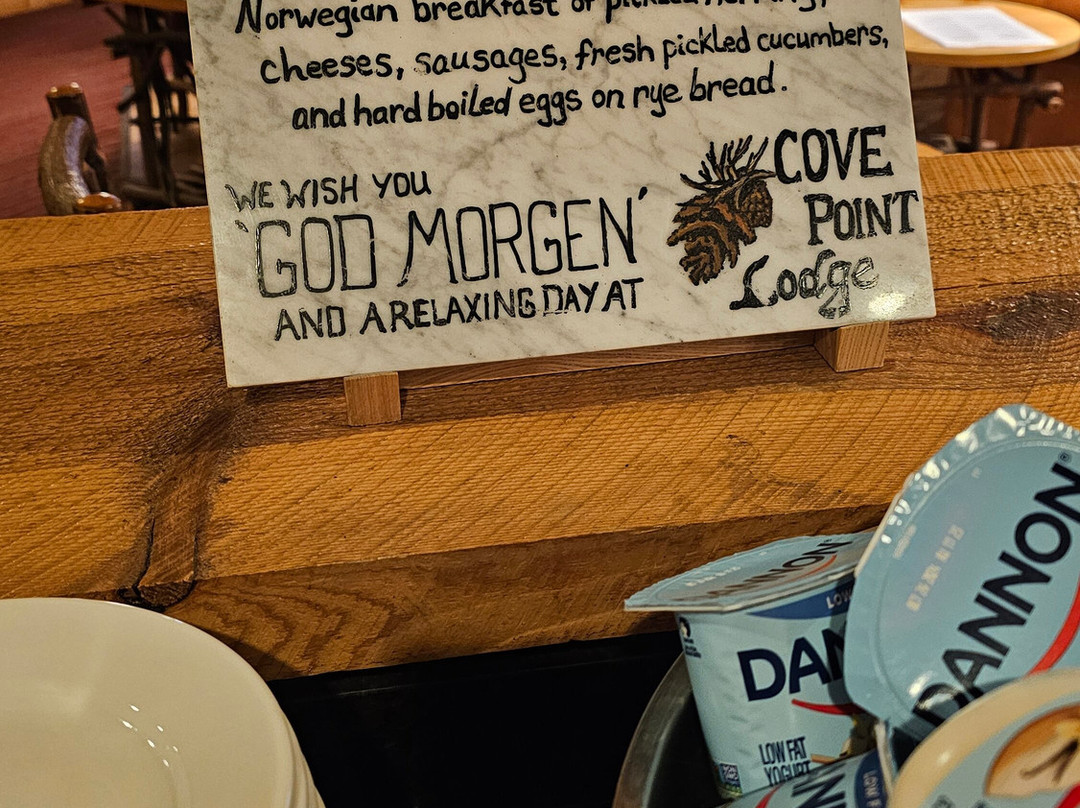 Cove Point Lodge主图