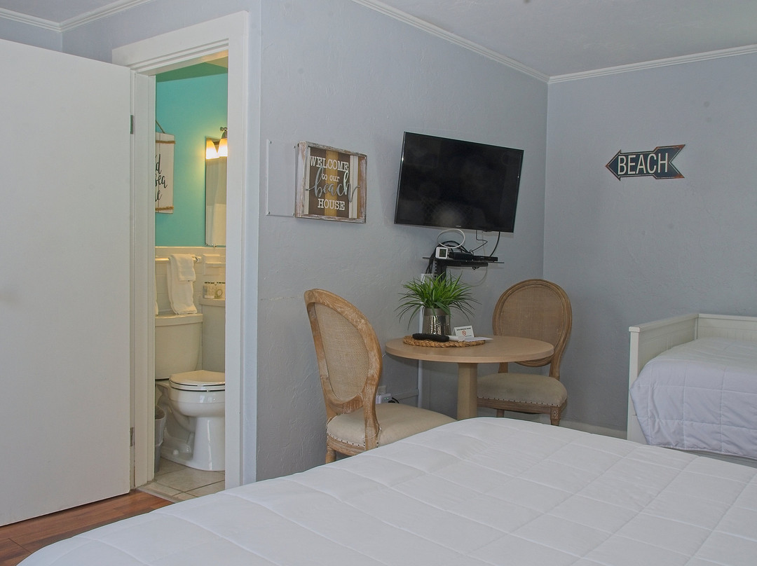 Vineyard Harbor Motel - Private Beach主图