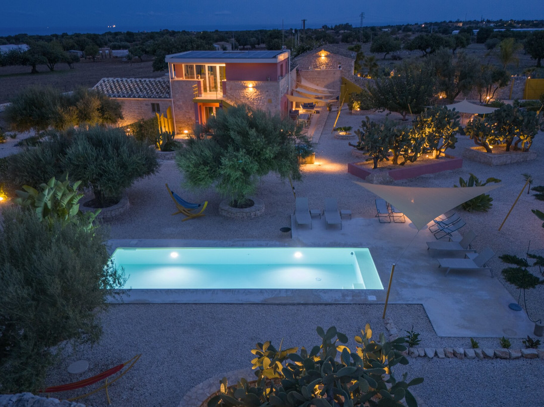 Casa Farlisa, Antico Baglio Con Piscina