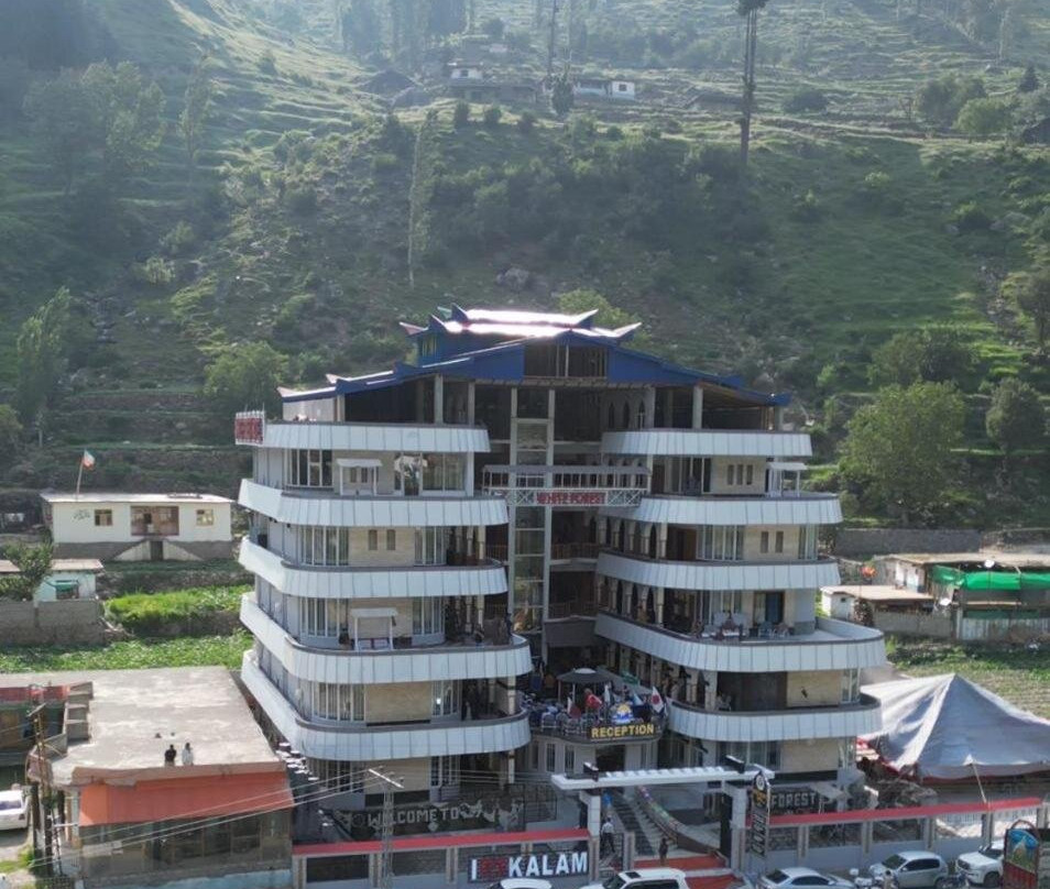 White Forest Hotel Kalam