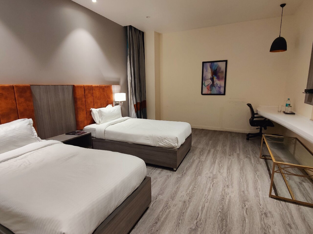 Hotel Deep Clarks Inn Lucknow主图