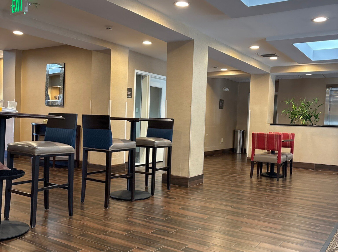 Comfort Suites Columbia Gateway主图