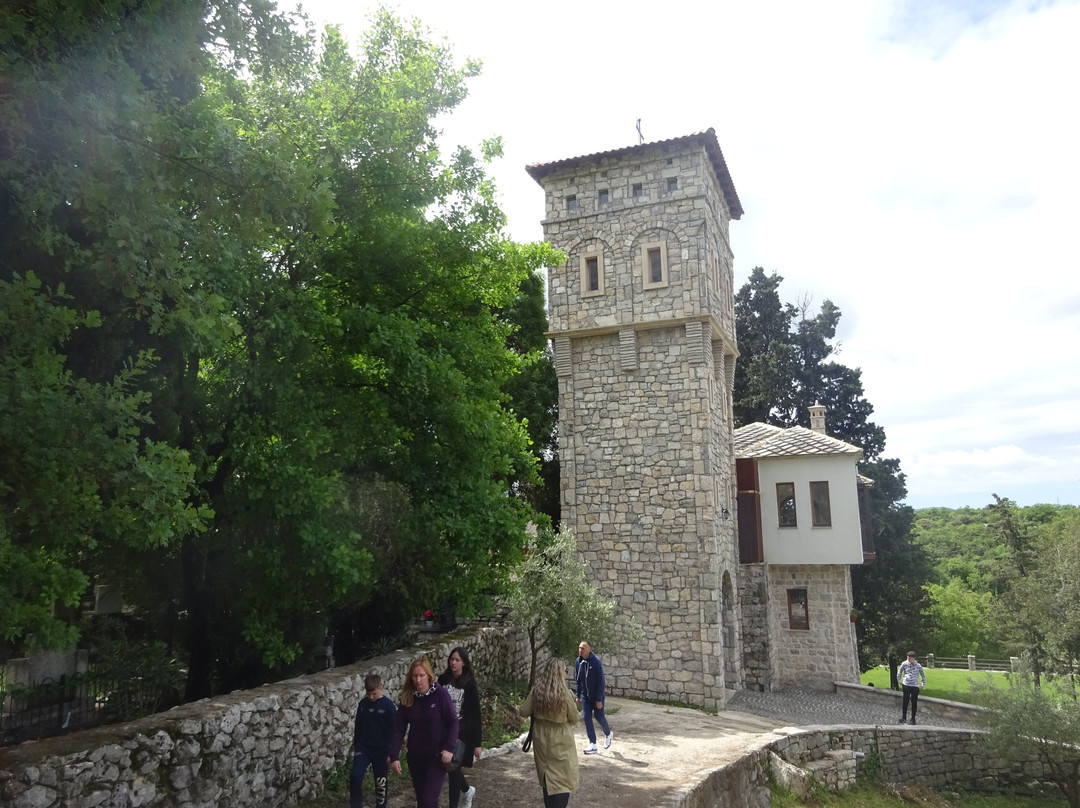 Tvrdos Monastery景点图片
