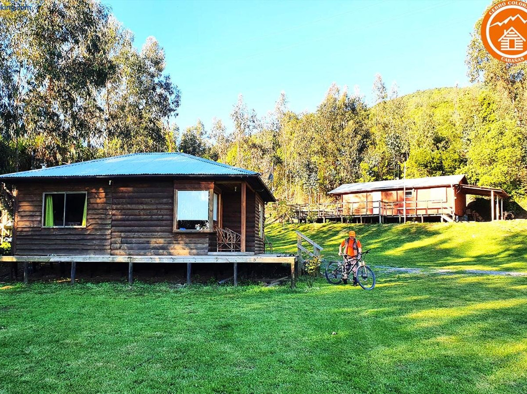 Cabañas Cerro Colorado Lago Colbún