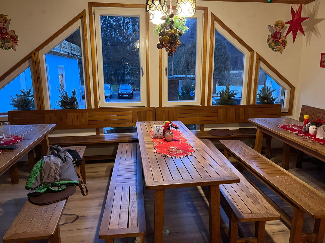 Heurigenschenke Zum Himmelsreich & Weinbau Stu Likörerzeugung