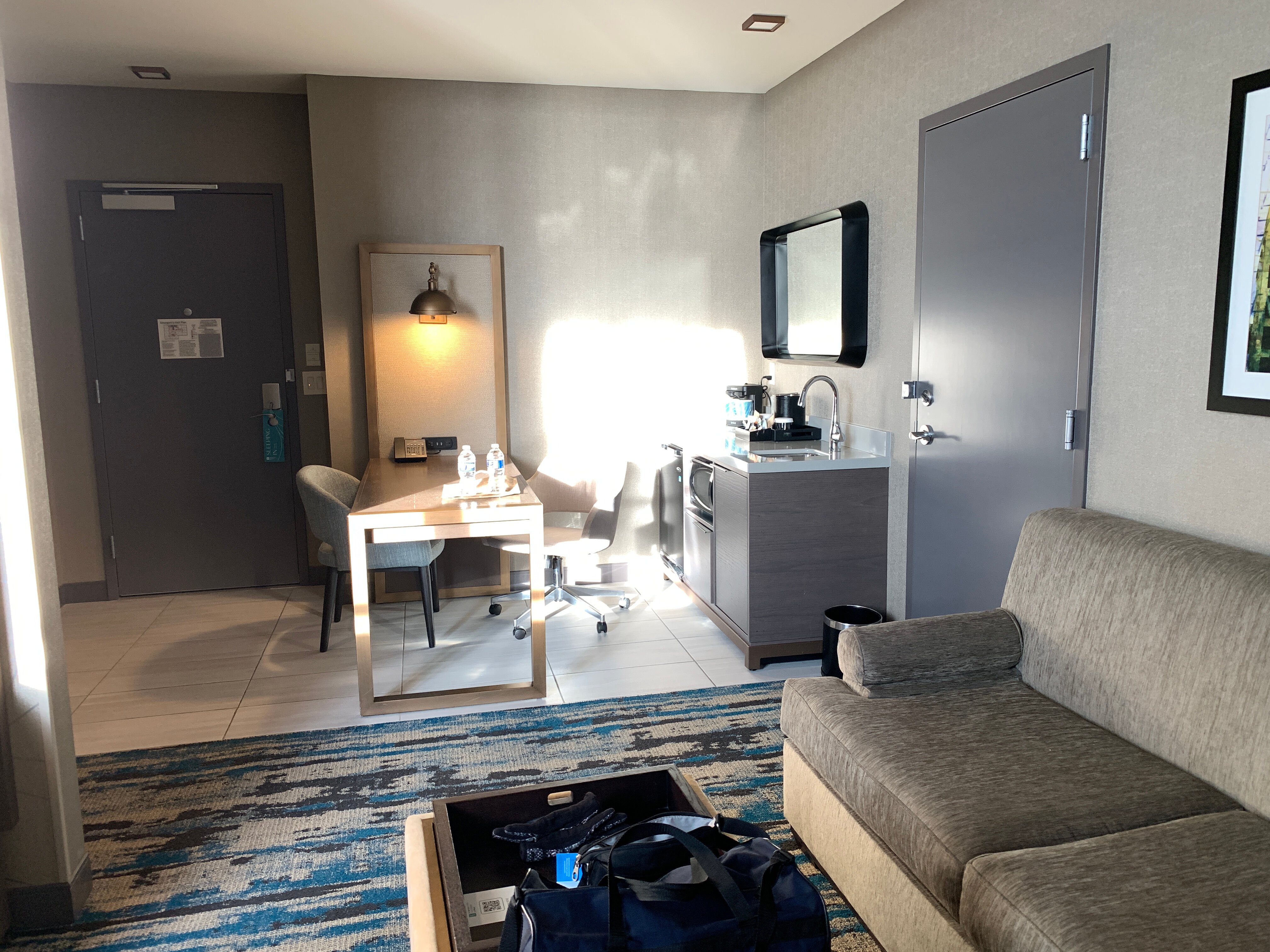 Embassy Suites Rockford Riverfront-客卧