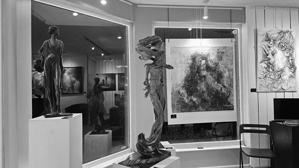 Majestic Gallery Montsûrs景点图片