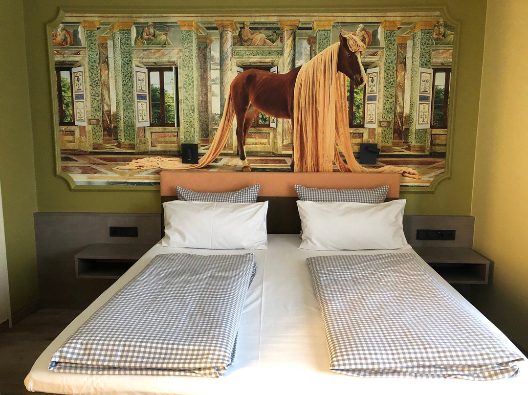 希尔霍夫酒店主图