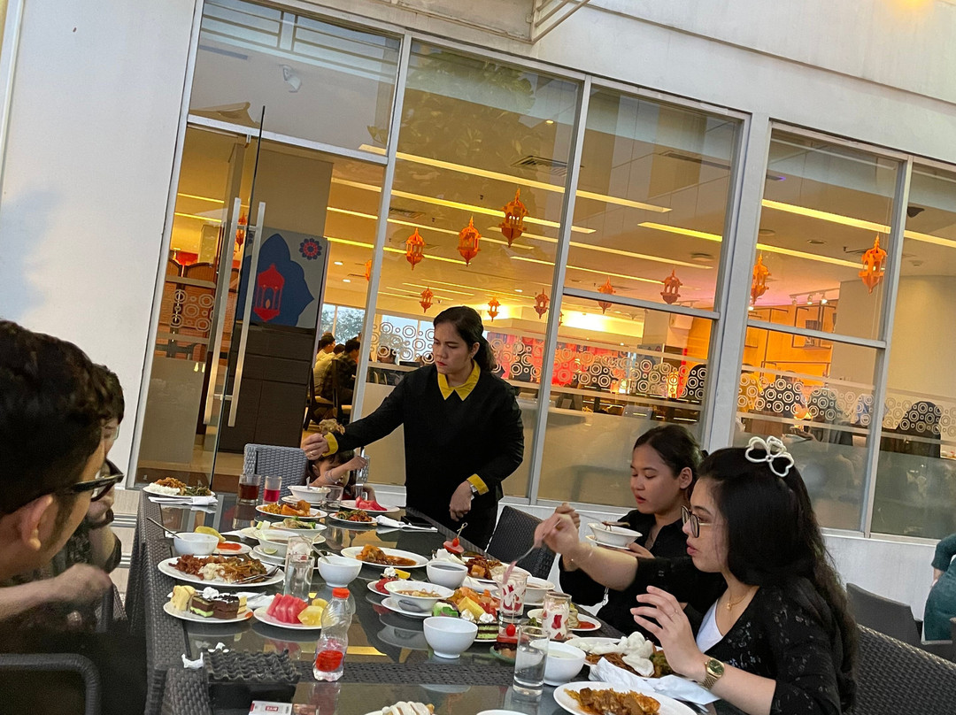 棉兰S山蒂卡首映酒店及会议主图