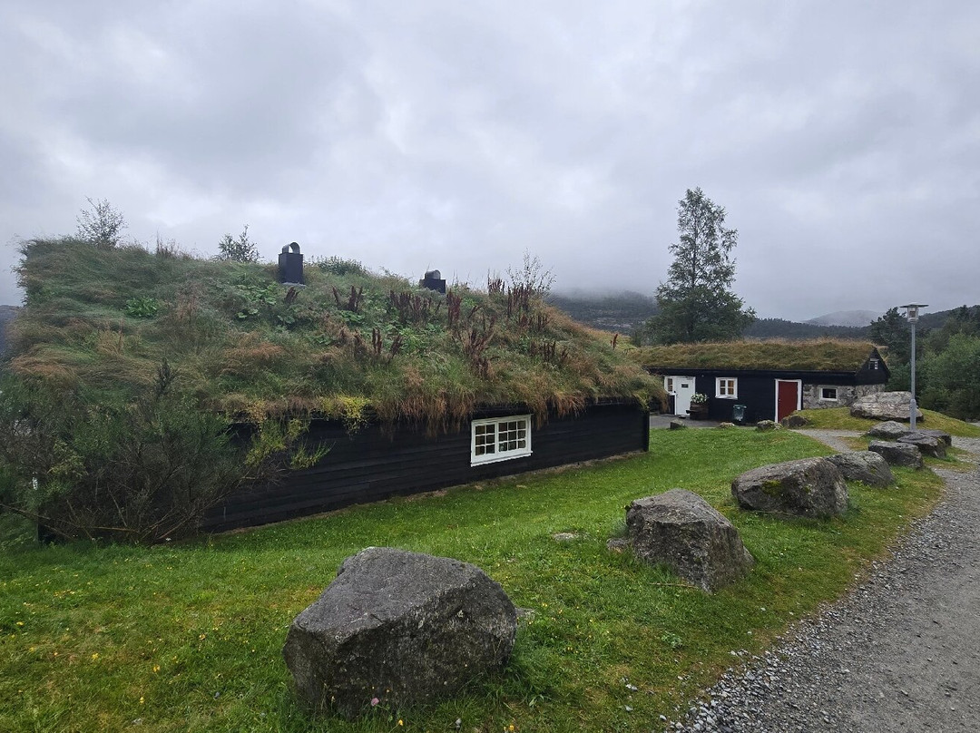 Preikestolen BaseCamp主图