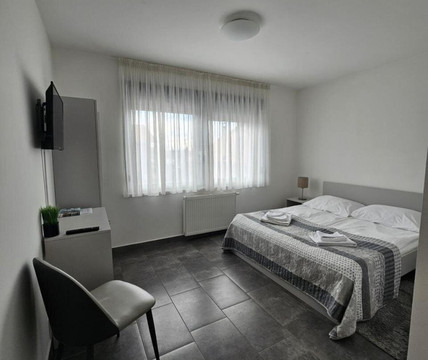 菲利波维奇租车公寓酒店