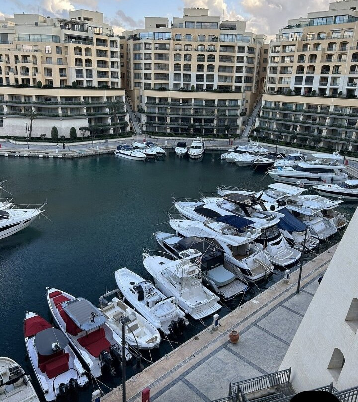 Portomaso Marina-圣朱利安斯必去景点