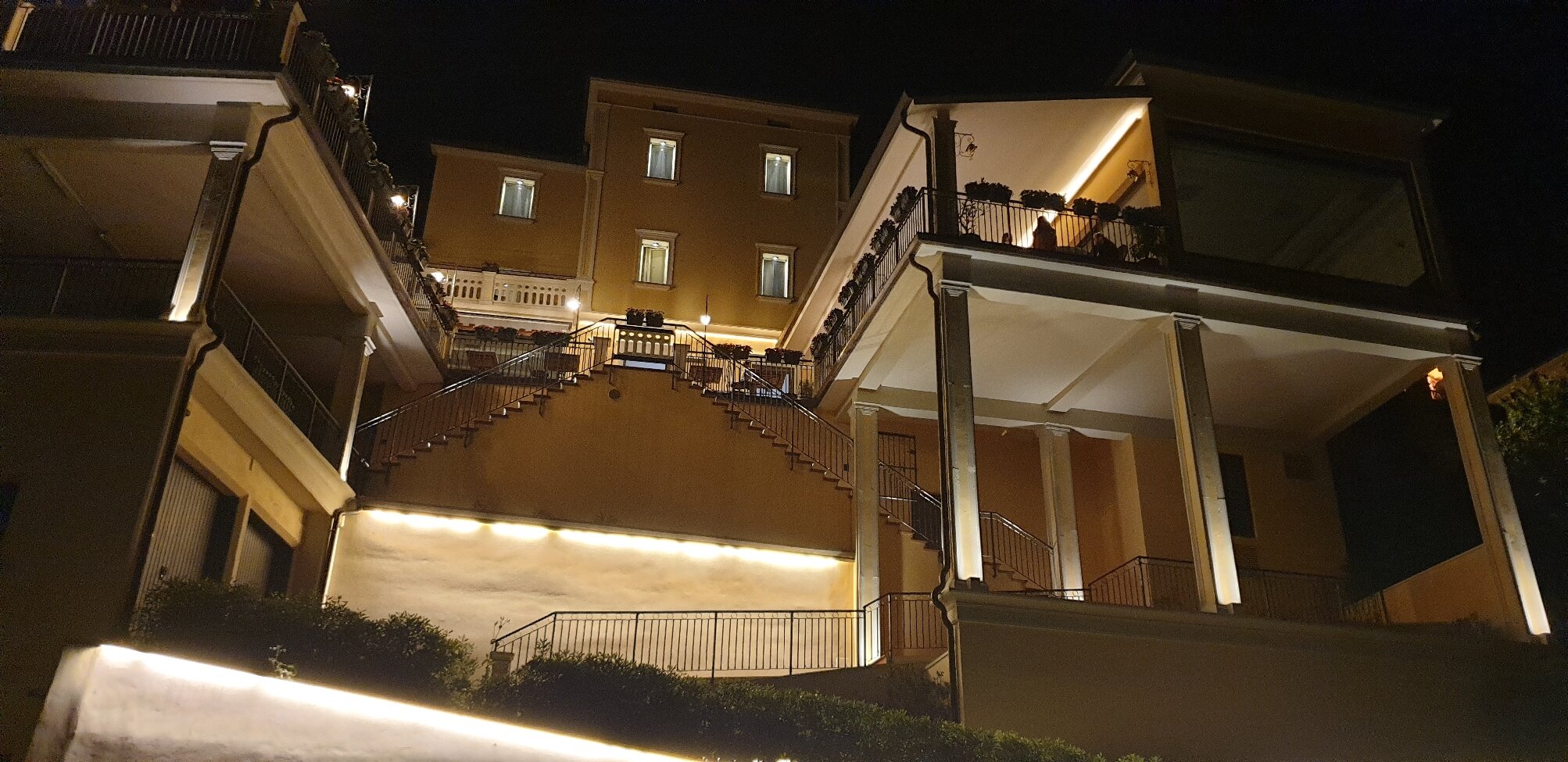 Albergo Cane'-官方