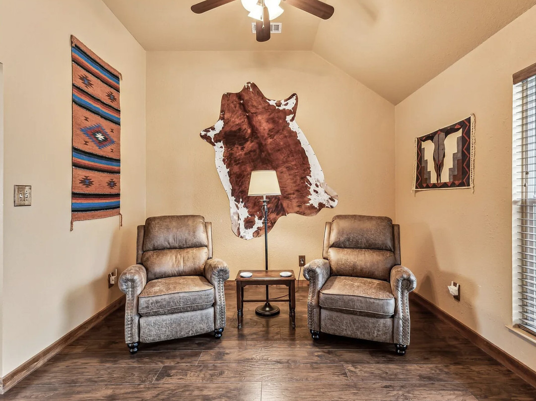 Travis Street Cottages主图