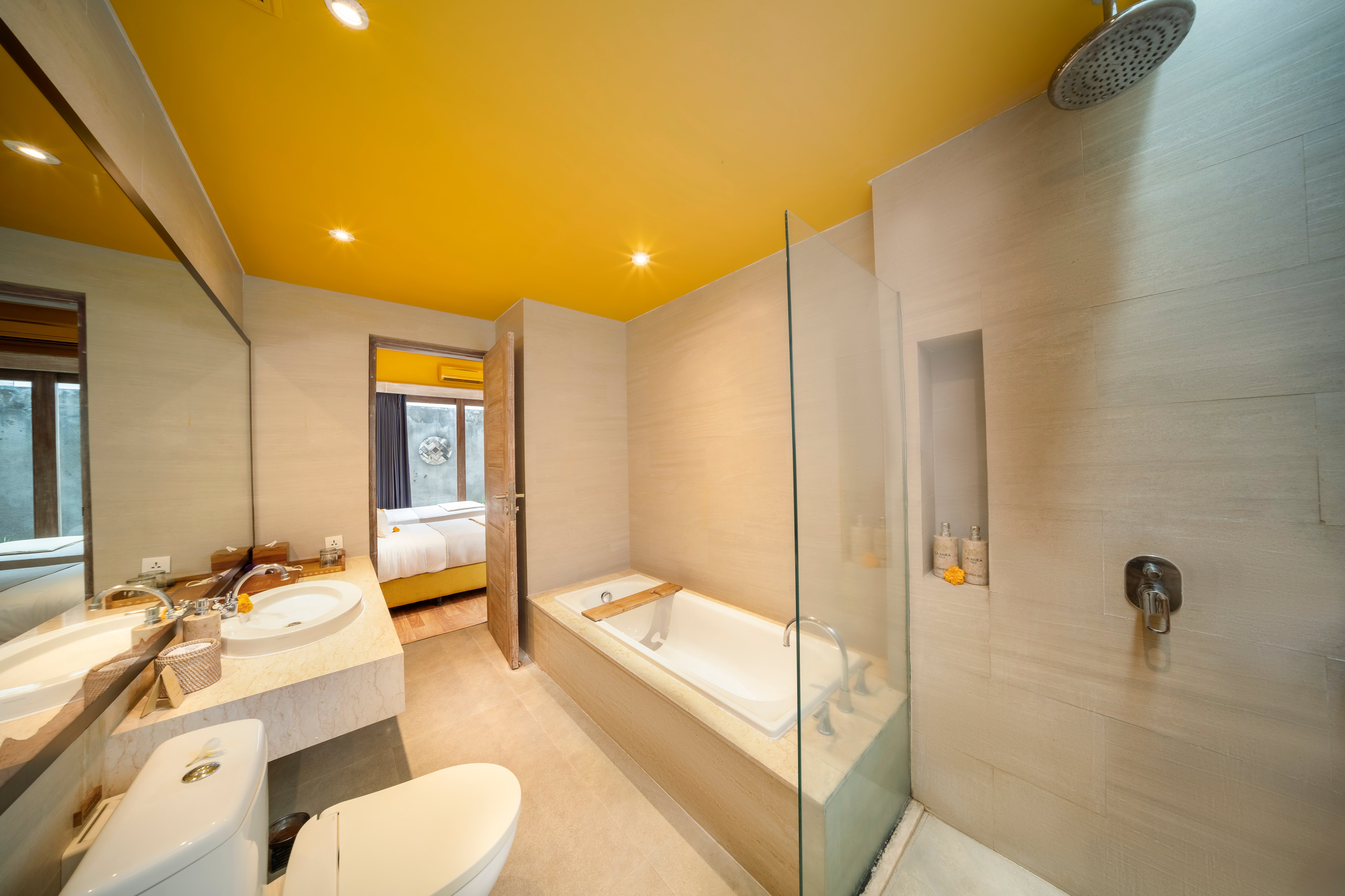 La Mira Villa Seminyak by Ini Vie Hospitality-浴室