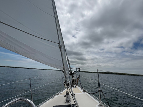 Witch of Endor Sailing Charters-Vineyard Haven必去景点