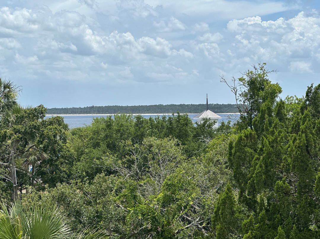 Ocean Inn & Suites主图